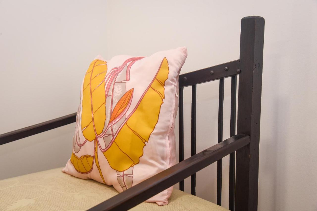 Lilac Homestay 세투발 외부 사진