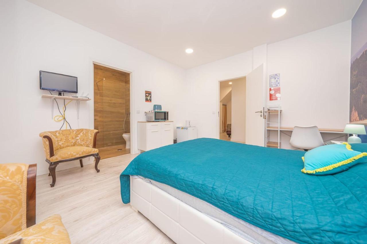 Lilac Homestay 세투발 외부 사진
